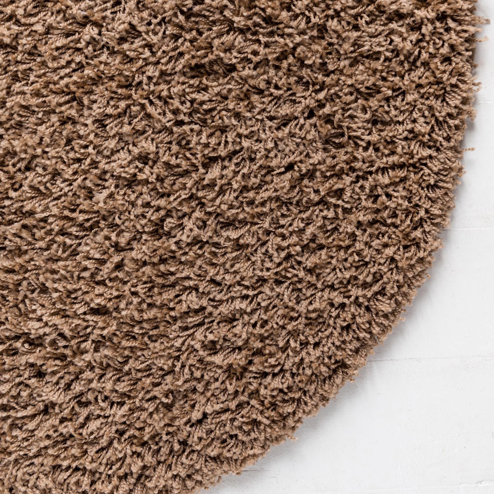 Unique Loom Solo Solid Shag Collection Area Rug 3’3″ x 5’3″ Oval Sandy Brown