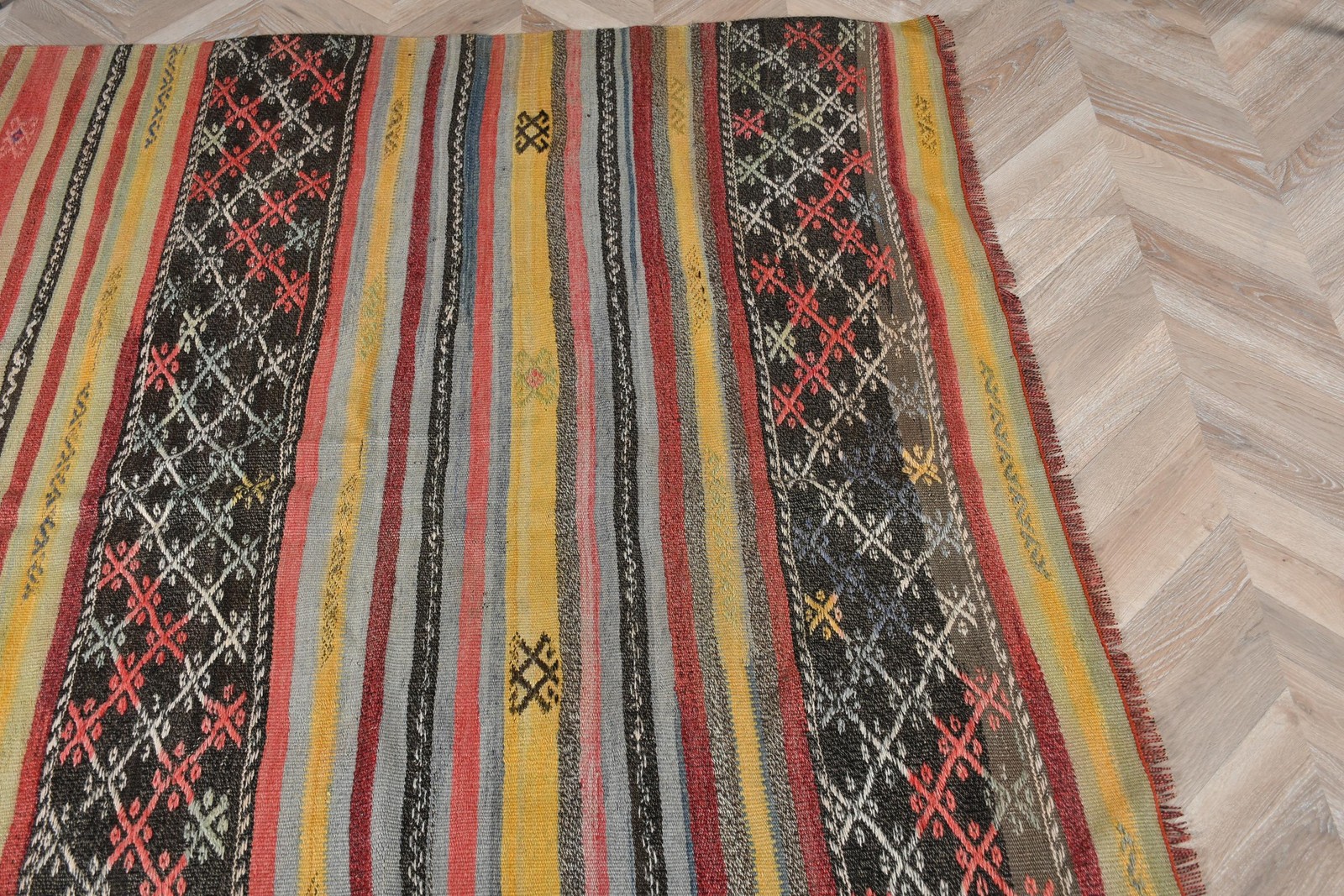 Turkish 5,4×4,9 ft Rug, Area Vintage Rug, Red Bordered Wool Rug