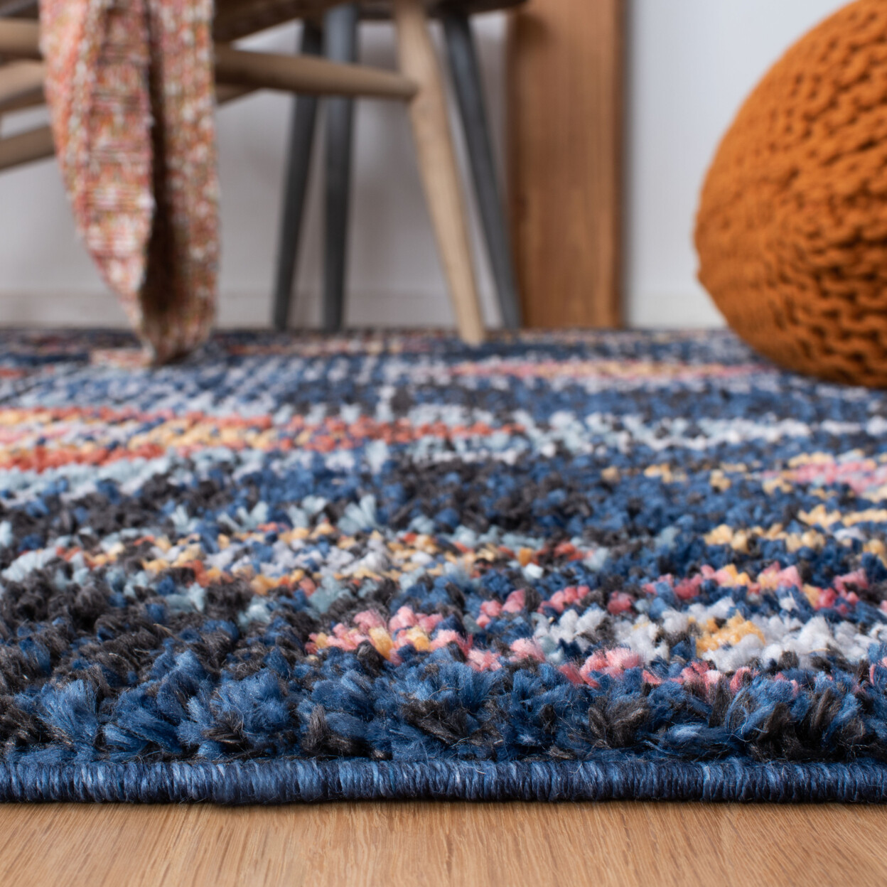 SAFAVIEH Morocco Collection MRC941N Navy / Multi Rug