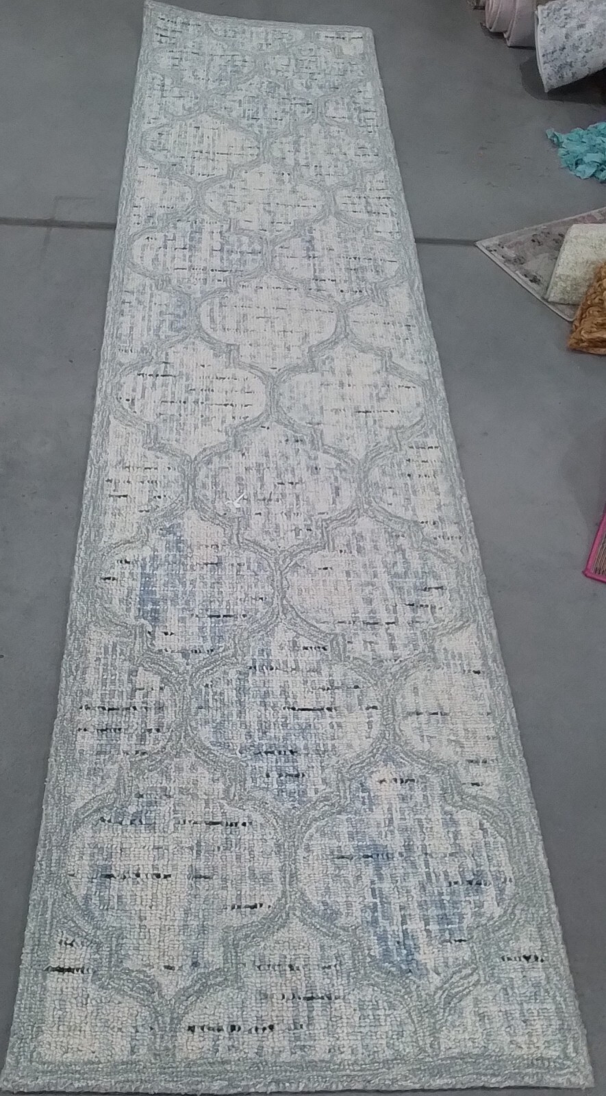 IVORY / TURQU 2′-3″ x 10′-0″ Back Stain Rug Reduced Price 1172762058 ABT474K-210