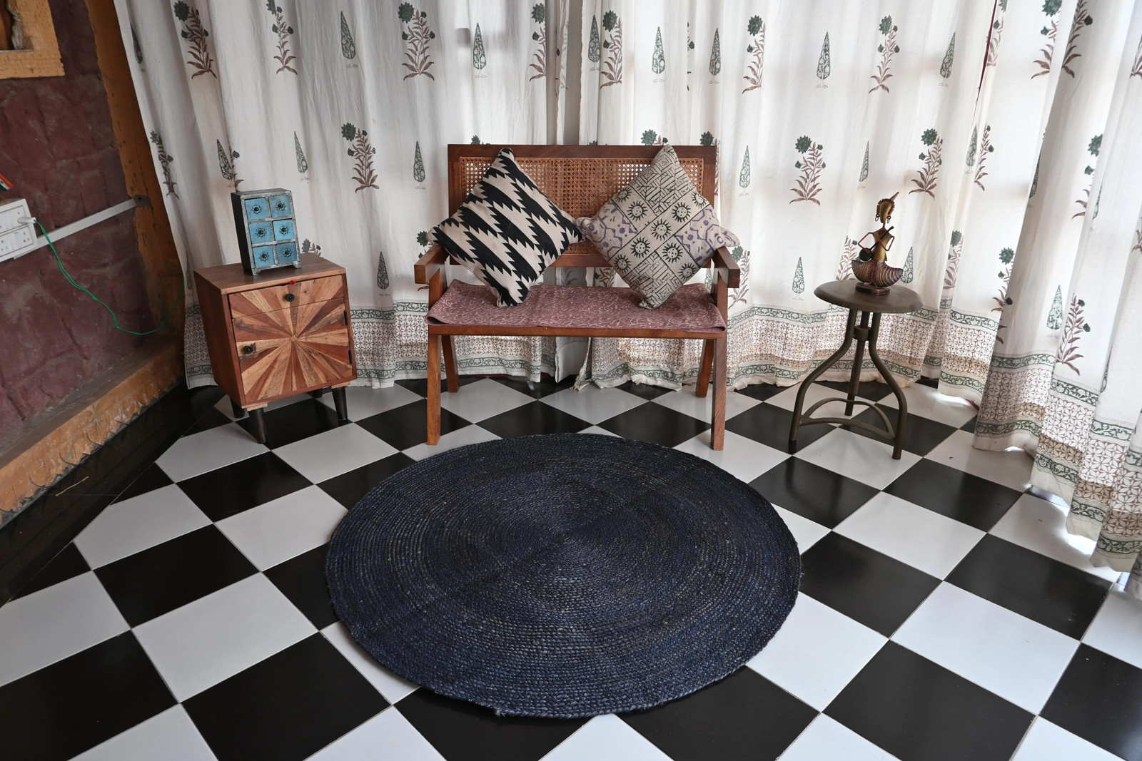 Rugmoda Jute Blue Braided 4×4 ft Round Area Rug for Living Room Bedroom Entryway