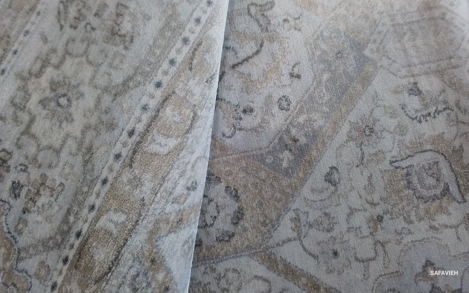 CREAM / BEIGE 6′-7″ x 9′-0″ Back Stain Rug, Reduced Price 1172784597 ISA916B-7