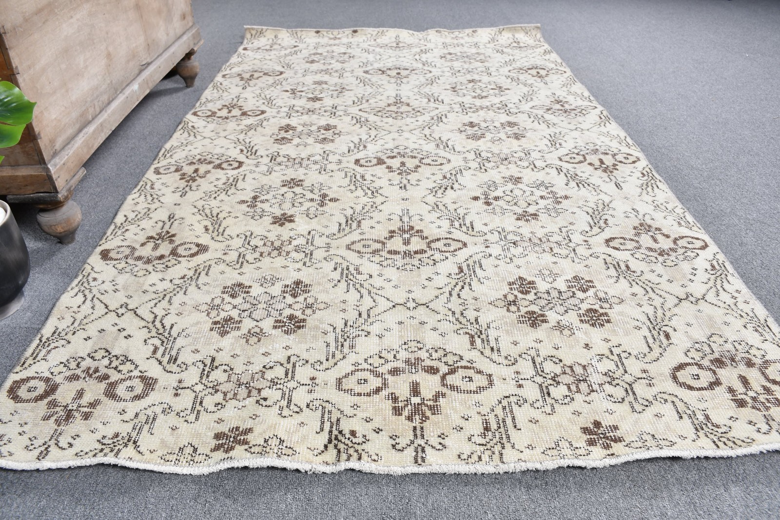Vintage Turkish Rug, 4×6,7 ft Rug, White Camouflage Wool Rug