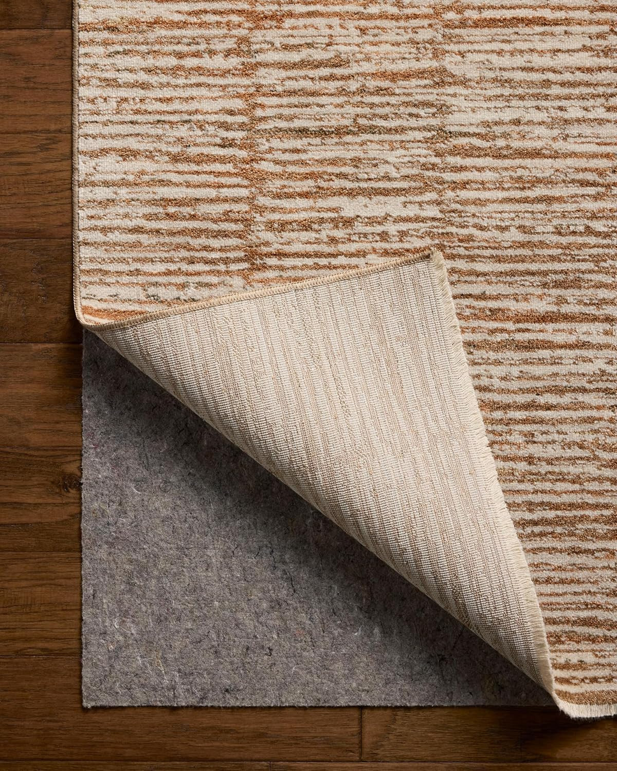 Loloi Nellie Collection NEL-01 Terracotta/Ivory 5′-1″ X 7′-6″ Area Rug