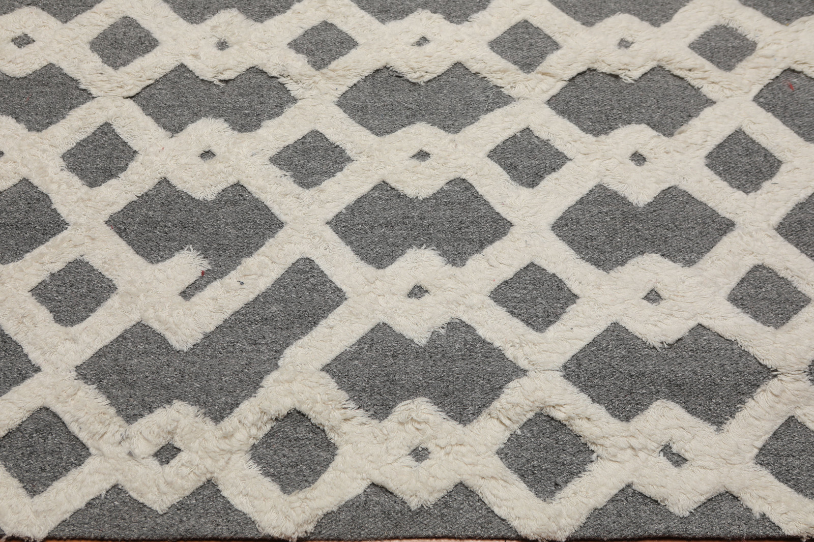5’3″ x 7’5″ Handmade 100% Wool High Low Pile Area Rug Contemporary Gray
