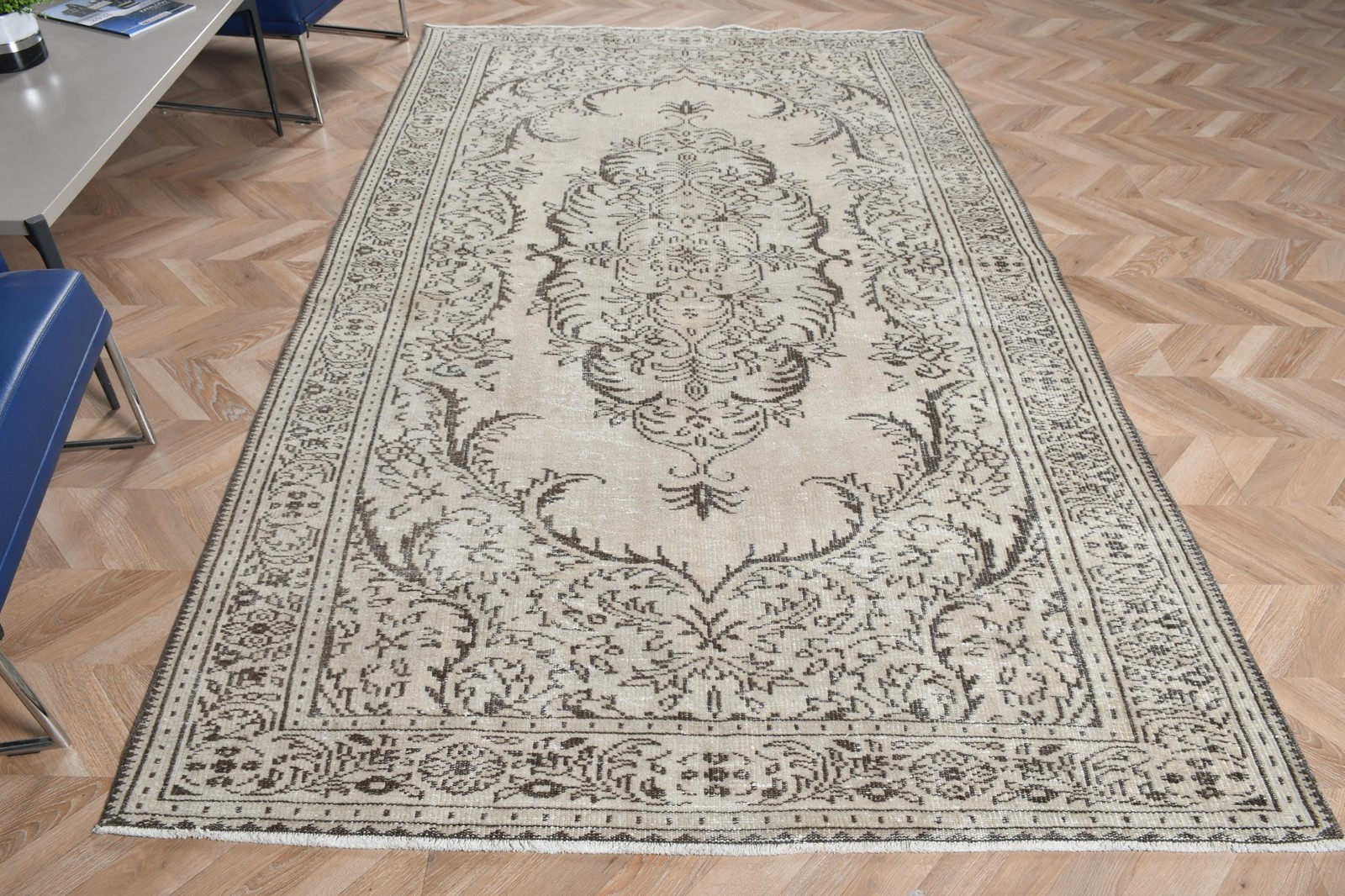 Turkish 5,6×9,6 ft Large Rug, Vintage Rug, Gray Bordered Rug
