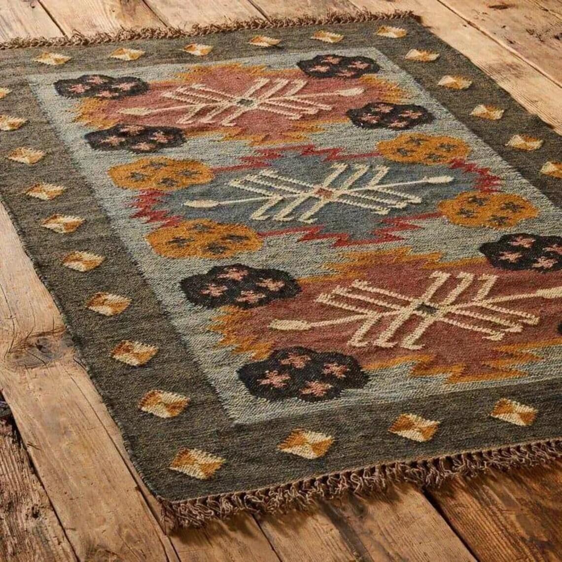 Handwoven Geometric Kilim Rug for Bedroom | Kitchen | Living Area Kilim Rug