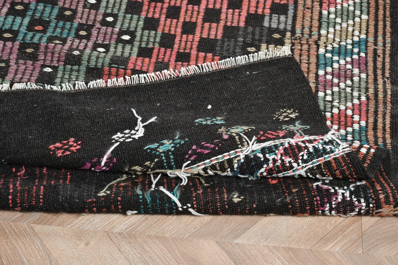 Vintage Rug, 6,5×9,1 ft Large Turkish Rug, Kilim Black Red Oriental Rug