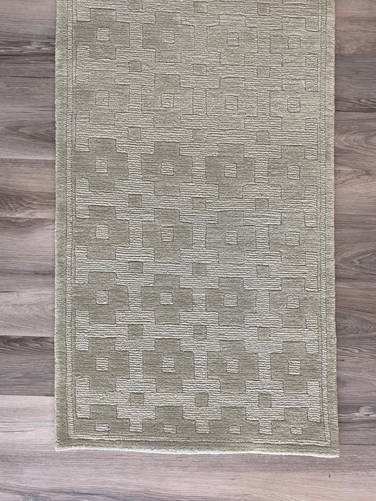 R2597 HAND CRAFTED TIBETAN WOOLEN MEDITATION RUG MADE IN NEPAL 2.4′ X 4.6′