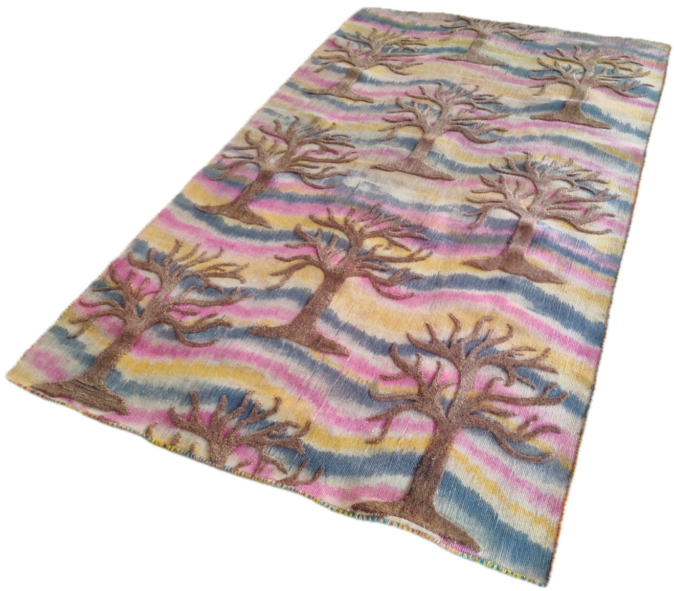 Pre-owned 5 x 8 ft Handmade woven Area Rug 100% Wool Multi Tree