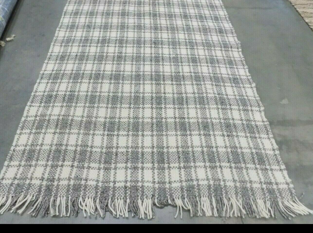 GREY / IVORY 5′ X 8′ Flaw in Rug Reduced Price 1172581205 NATB110F-5
