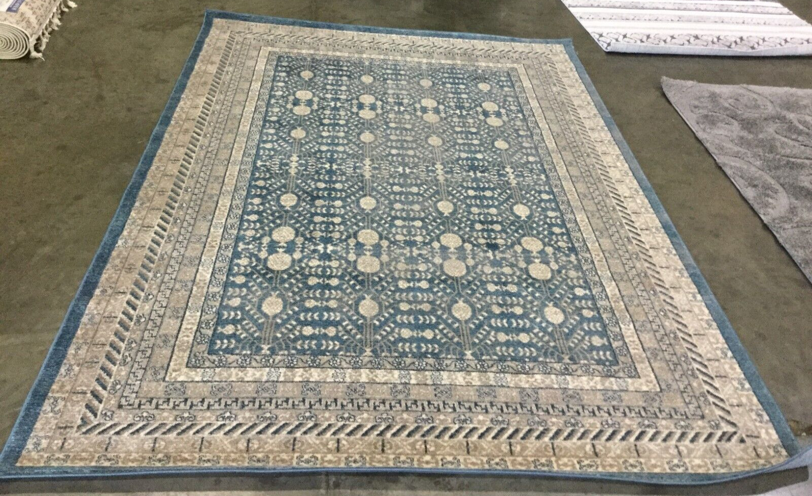 BEIGE 6′-7″ X 9′-2″ Damaged Binding Rug, Reduced Price 1172660246 SOF376C-6