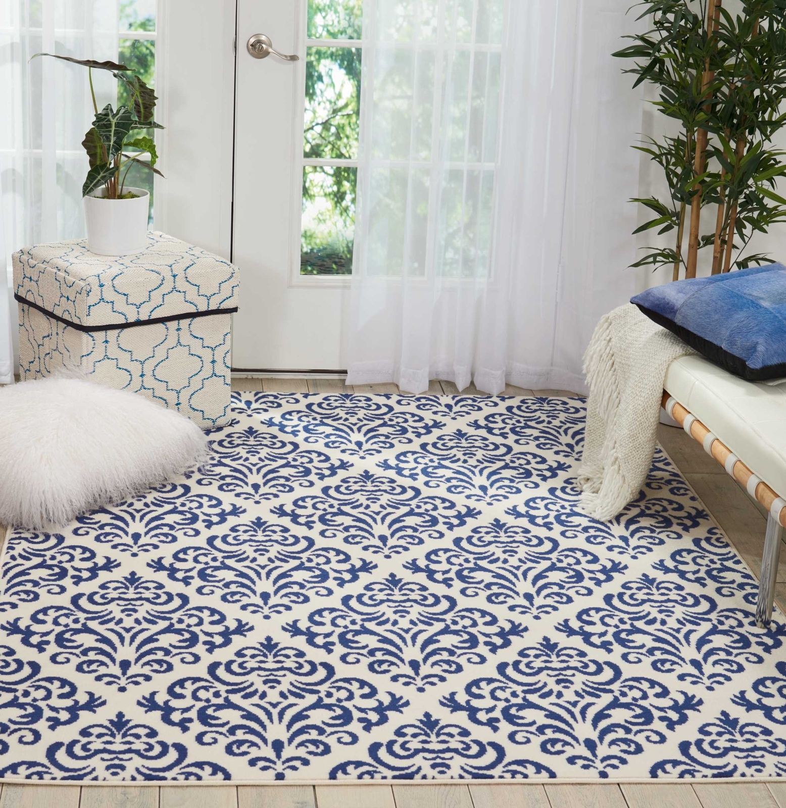 Nourison Grafix Vintage White/Blue 5’3″ x 7’3″ Area -Rug, Easy -Cleaning, Non