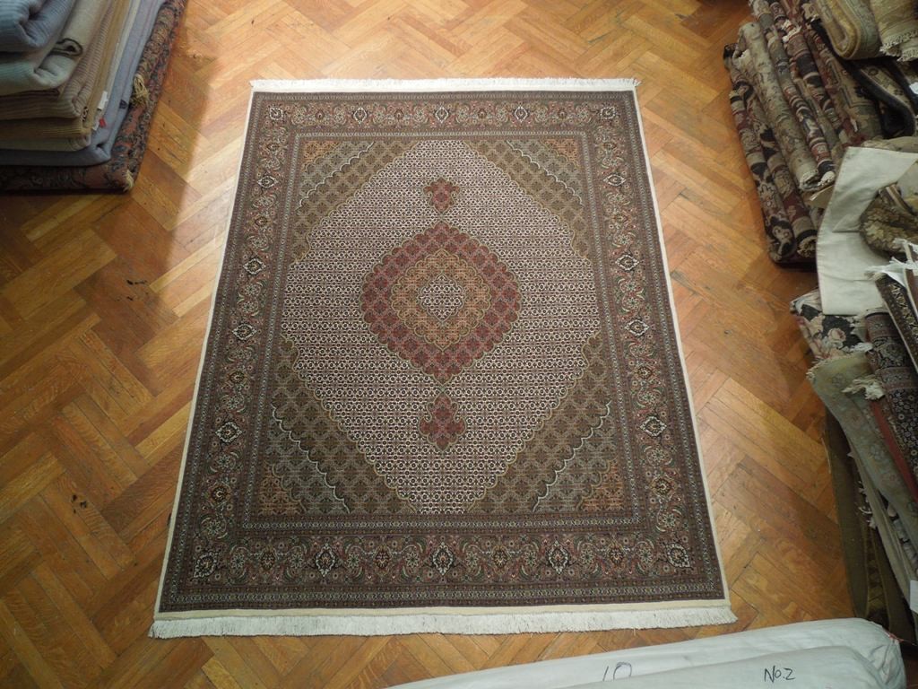 6.6 x 8.4 Perrsian Tabriiz Mahii Rug Ivory #PIX-19992