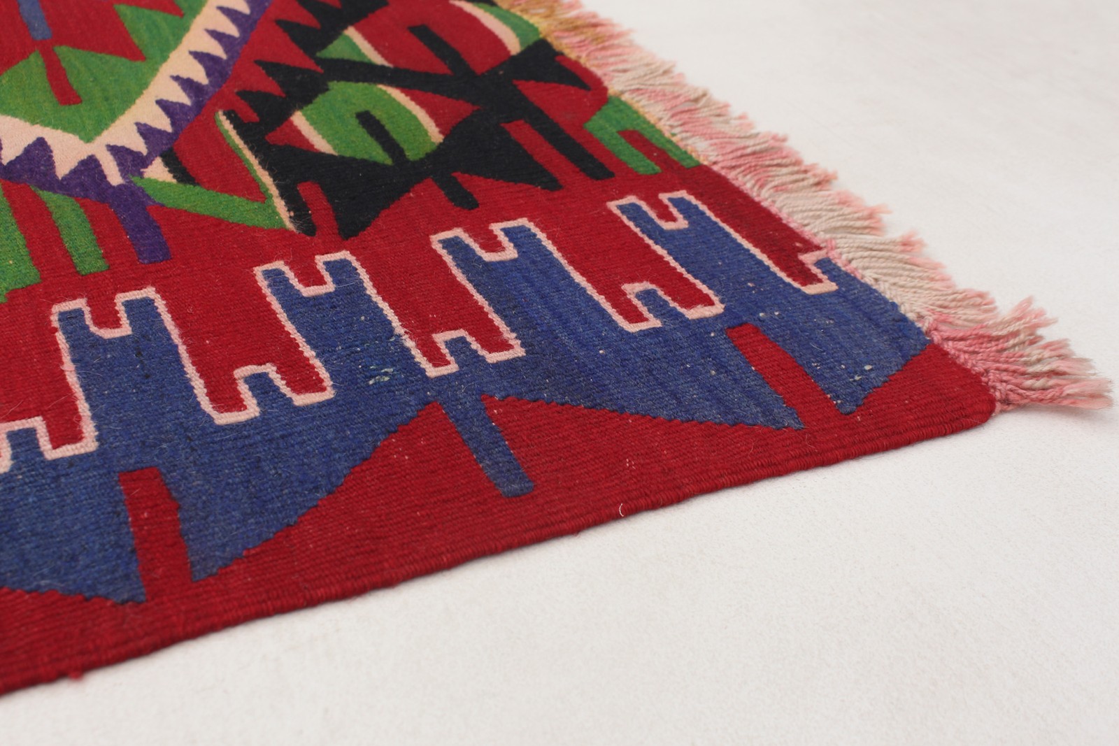 Vintage Hand Woven Area Rug 5’9″ x 9’9″ Traditional Wool Oriental Carpet