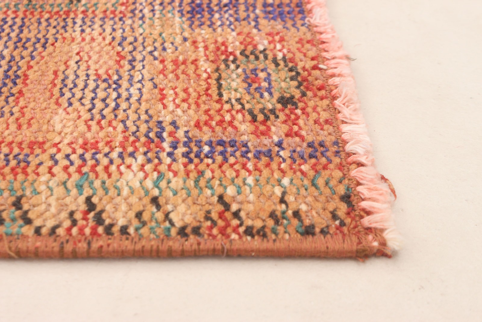 Vintage Hand-Knotted Carpet 5’10” x 8’10” Traditional Oriental Wool Area Rug