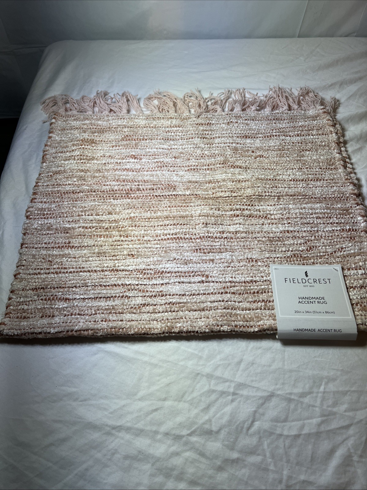 Fieldcrest Handmade Accent Rug 21” X 34” Peach Color