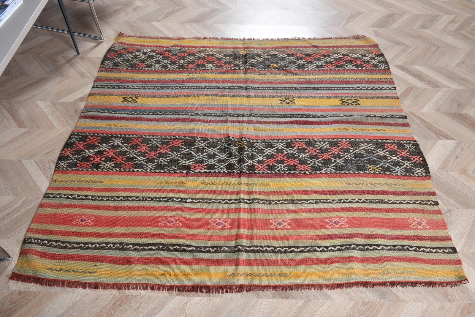 Turkish 5,4×4,9 ft Rug, Area Vintage Rug, Red Bordered Wool Rug