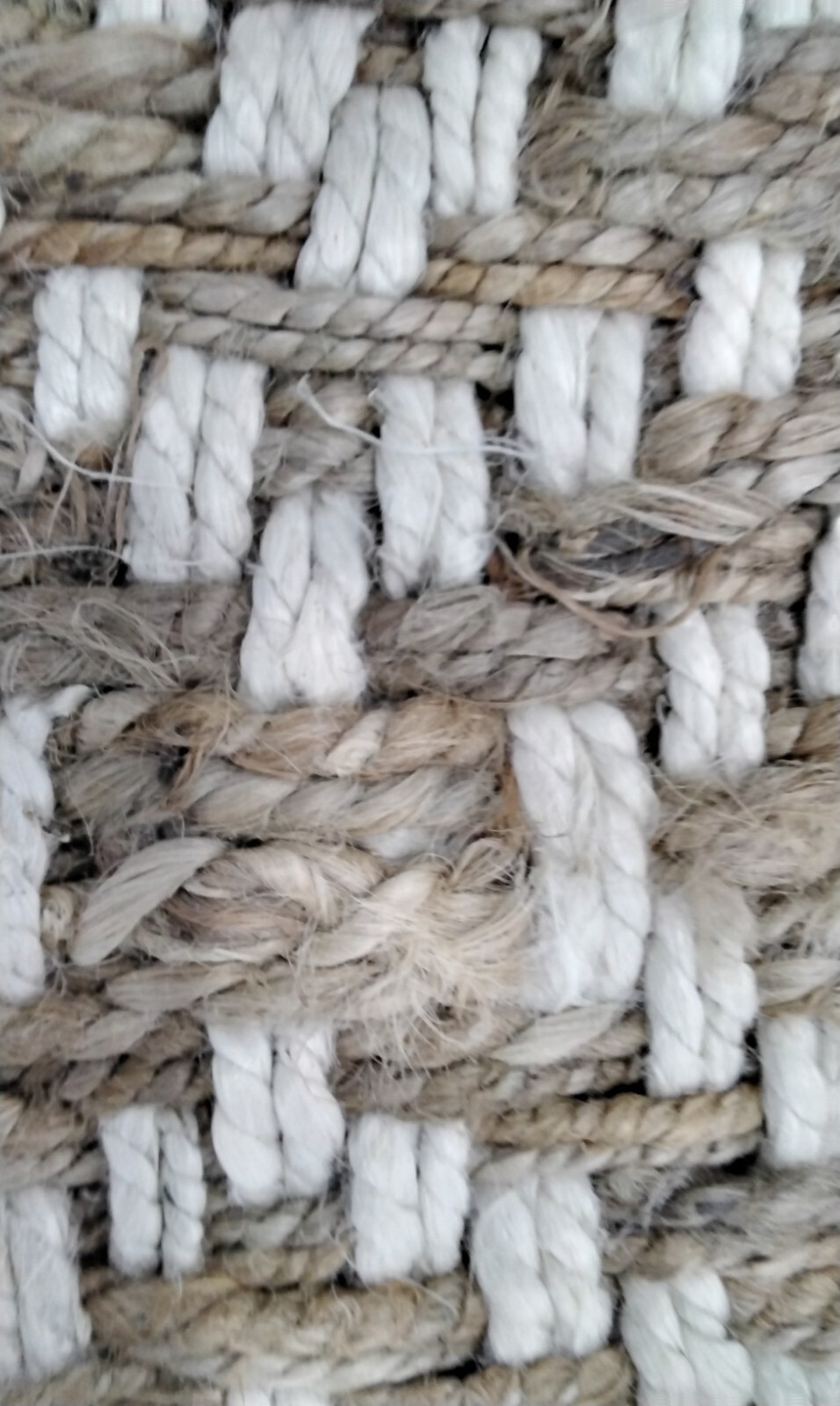 NATRL / IVORY 2′-6″ X 10′ Broken Thread Rug, Reduced Price 1172714657 NF450A-210