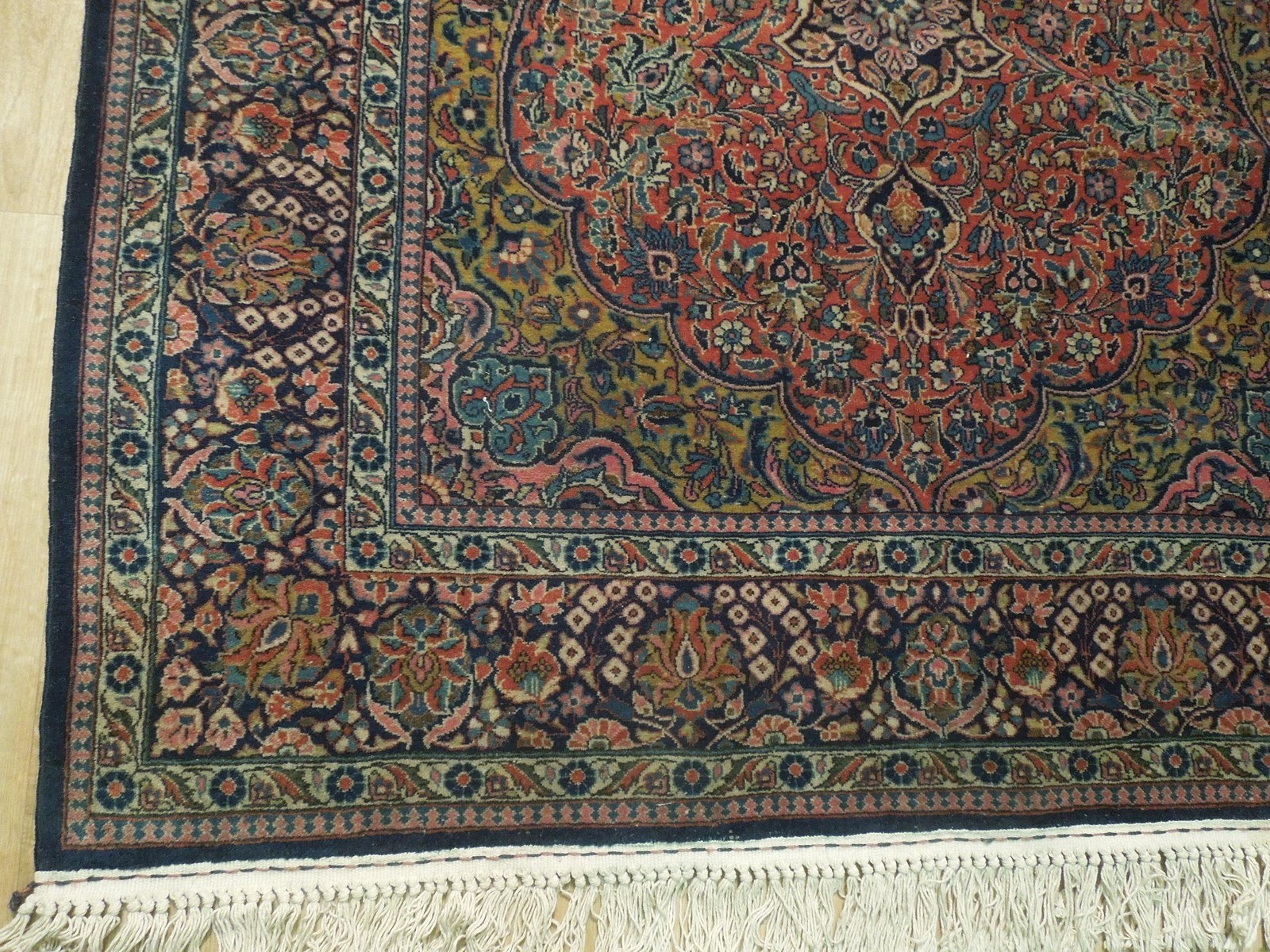 4�6” x 6’7” Antique Perrsian Kashaan Rug 74998