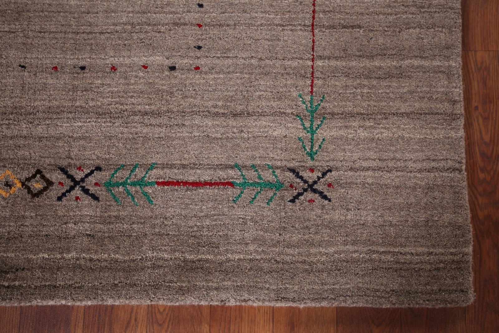 High-quality Brown Rug Wool Handmade Gabbeh Bedroom Sized Carpet 4×6 ft.