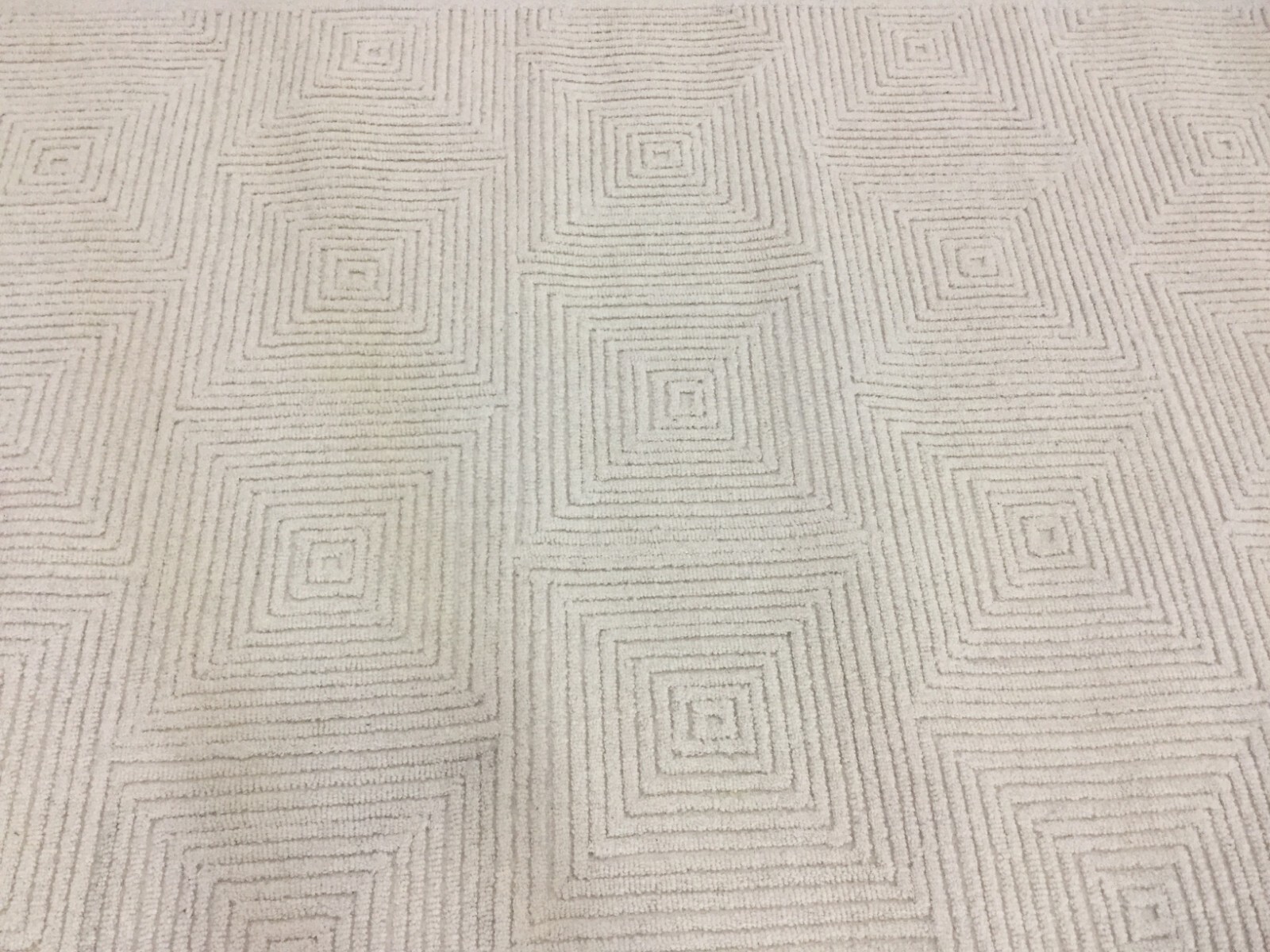 IVORY 5′ X 8′ Flaw in Rug, Reduced Price 1172661913 TXT102A-5