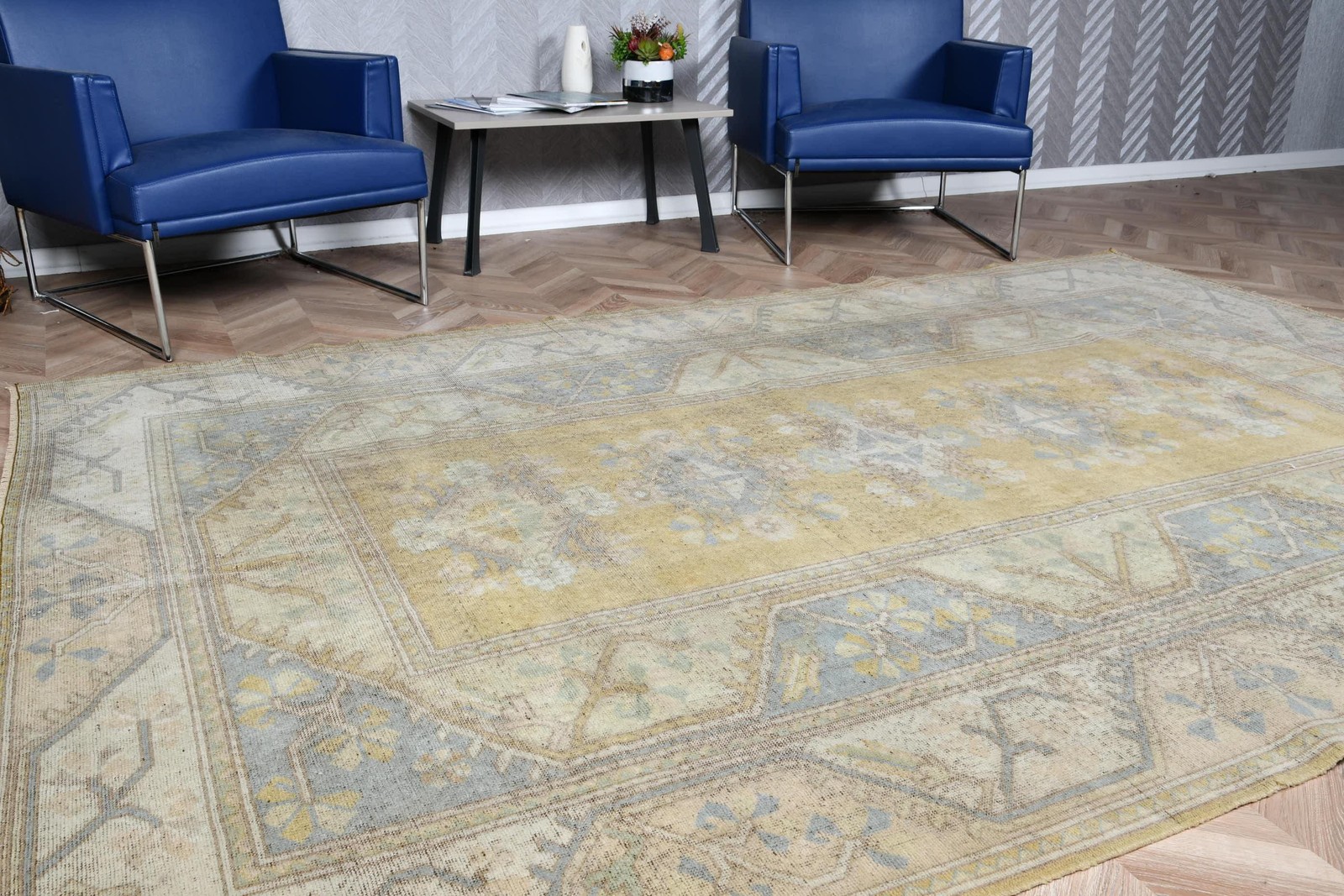 Vintage Large Rug 6,7×9,7 ft (203×295 cm), Turkish Yellow Striped Rug