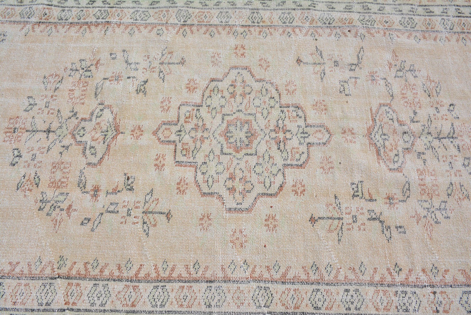 Turkish Vintage Rug, 5,4×9,3 ft Rug, White Ikat Wool Rug
