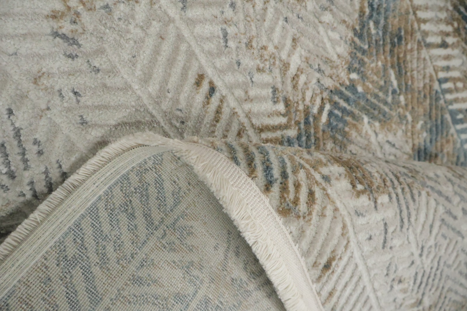 Subtle Blue and Beige Area Rug 5×8 Ft Abstract & Modern Turkish Carpet