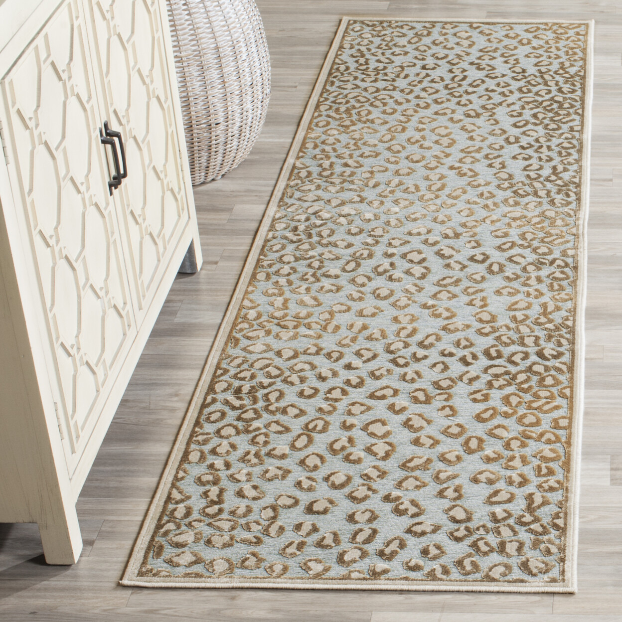 SAFAVIEH Paradise Collection PAR84-3470 Stone / Aqua Rug