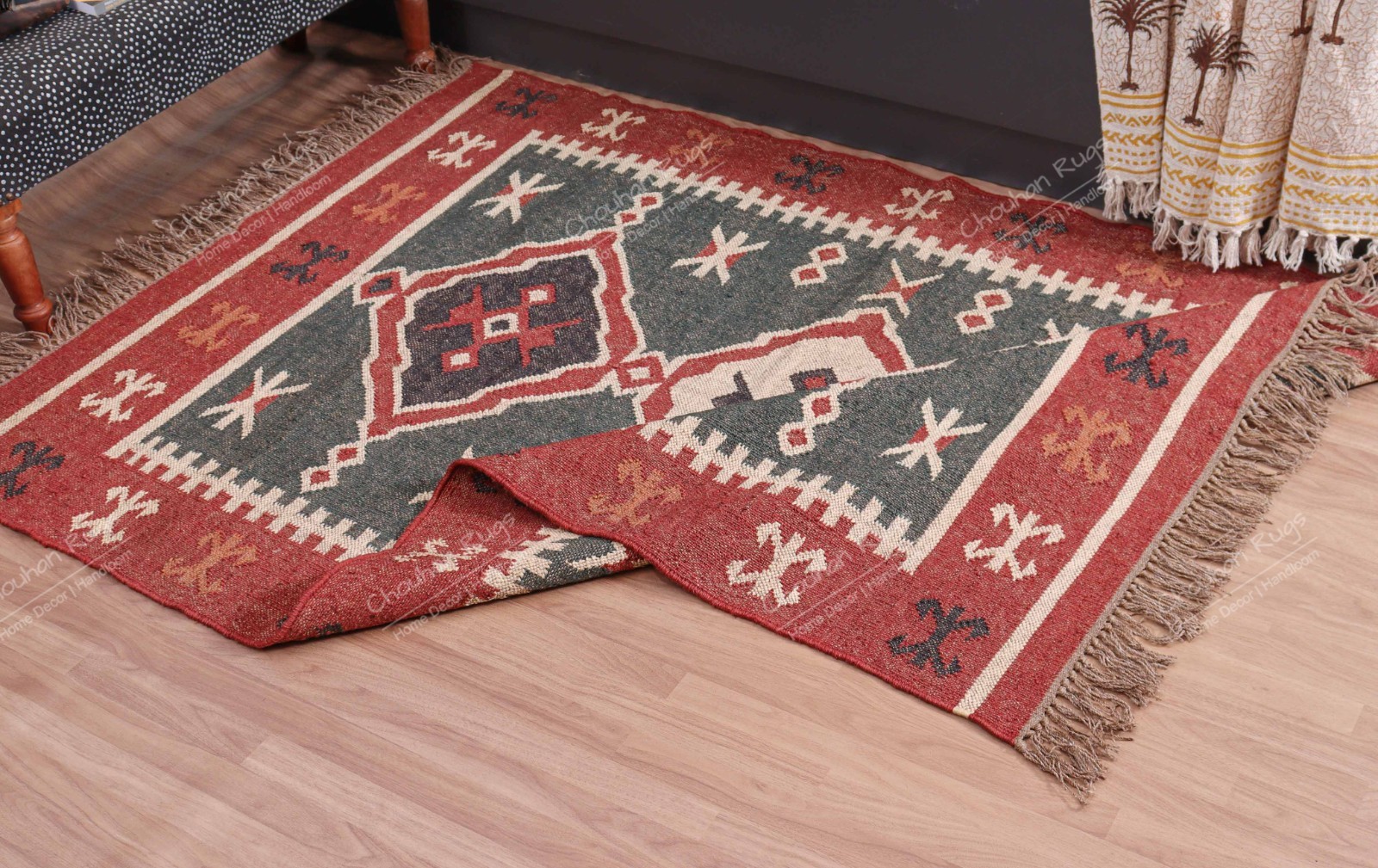 Indian Handwoven Wool Jute Kilim Rug With Multicolor Design Rug Fringes Jute Rug