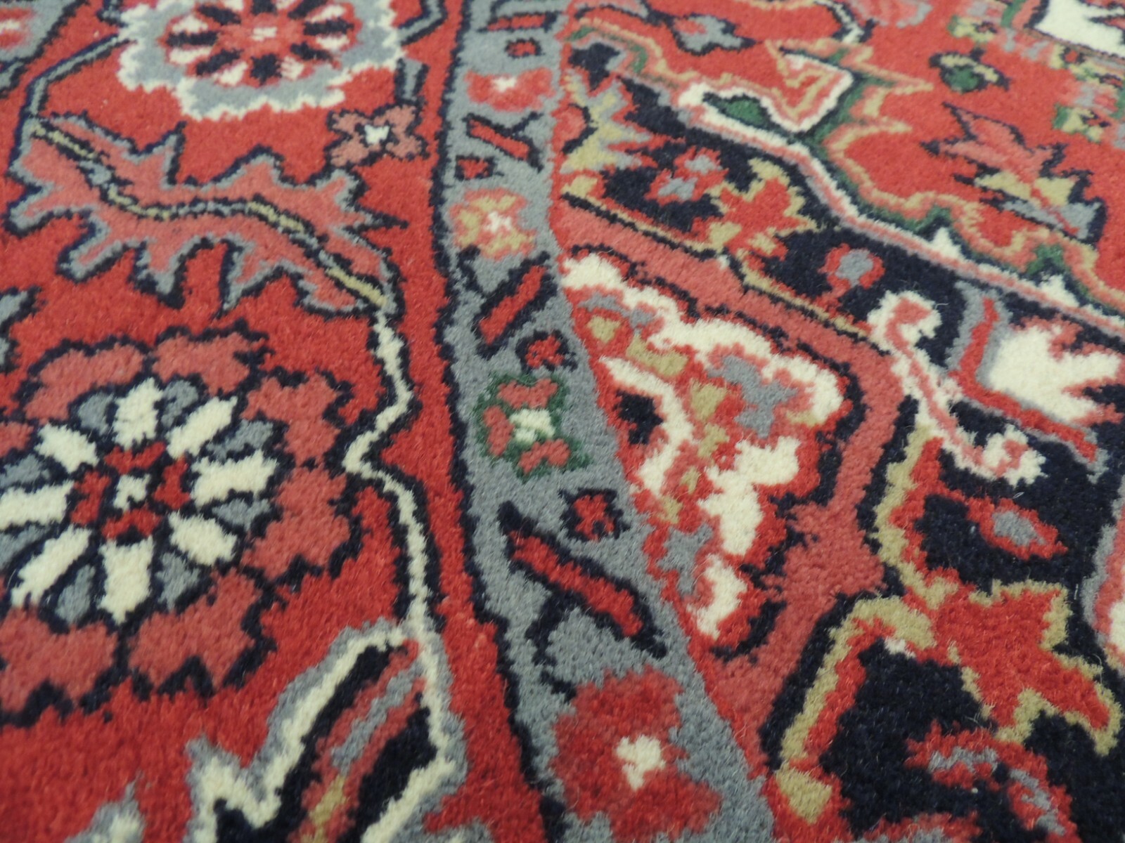 6×6 ROUND Herize Area Rug wool hand-knotted Red Ivory Gray/Blue Green