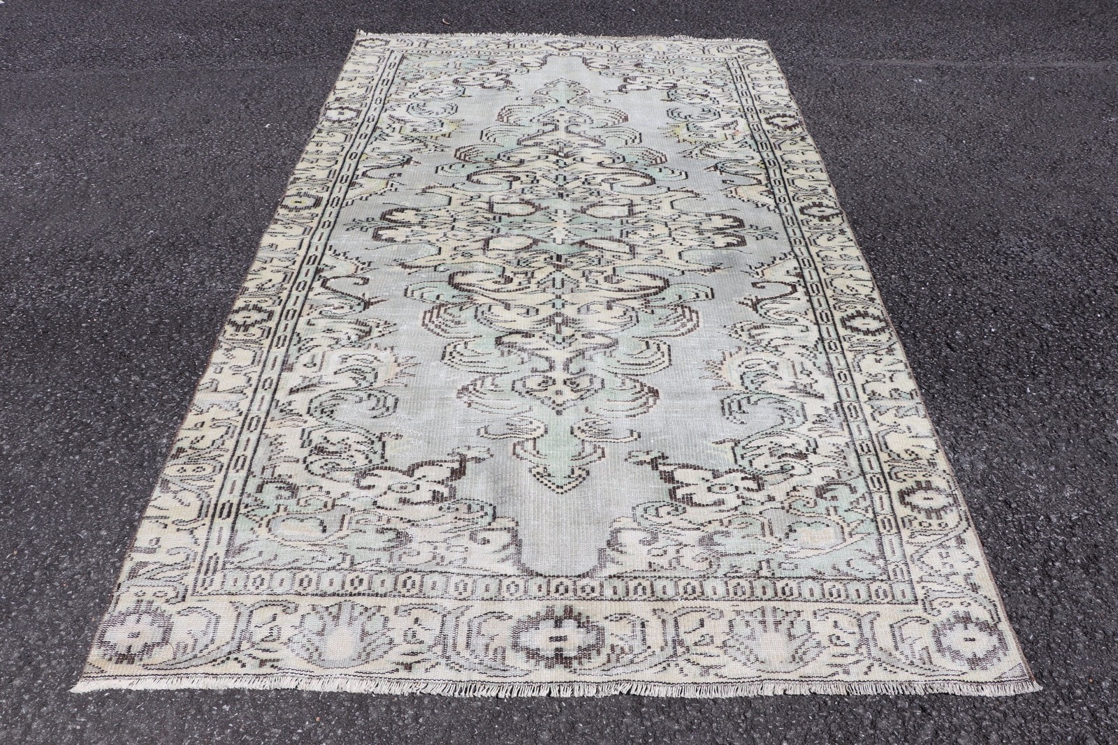 Vintage Rug, 5,6×9,3 ft Large Rug, Gray White Rug Wool Rug