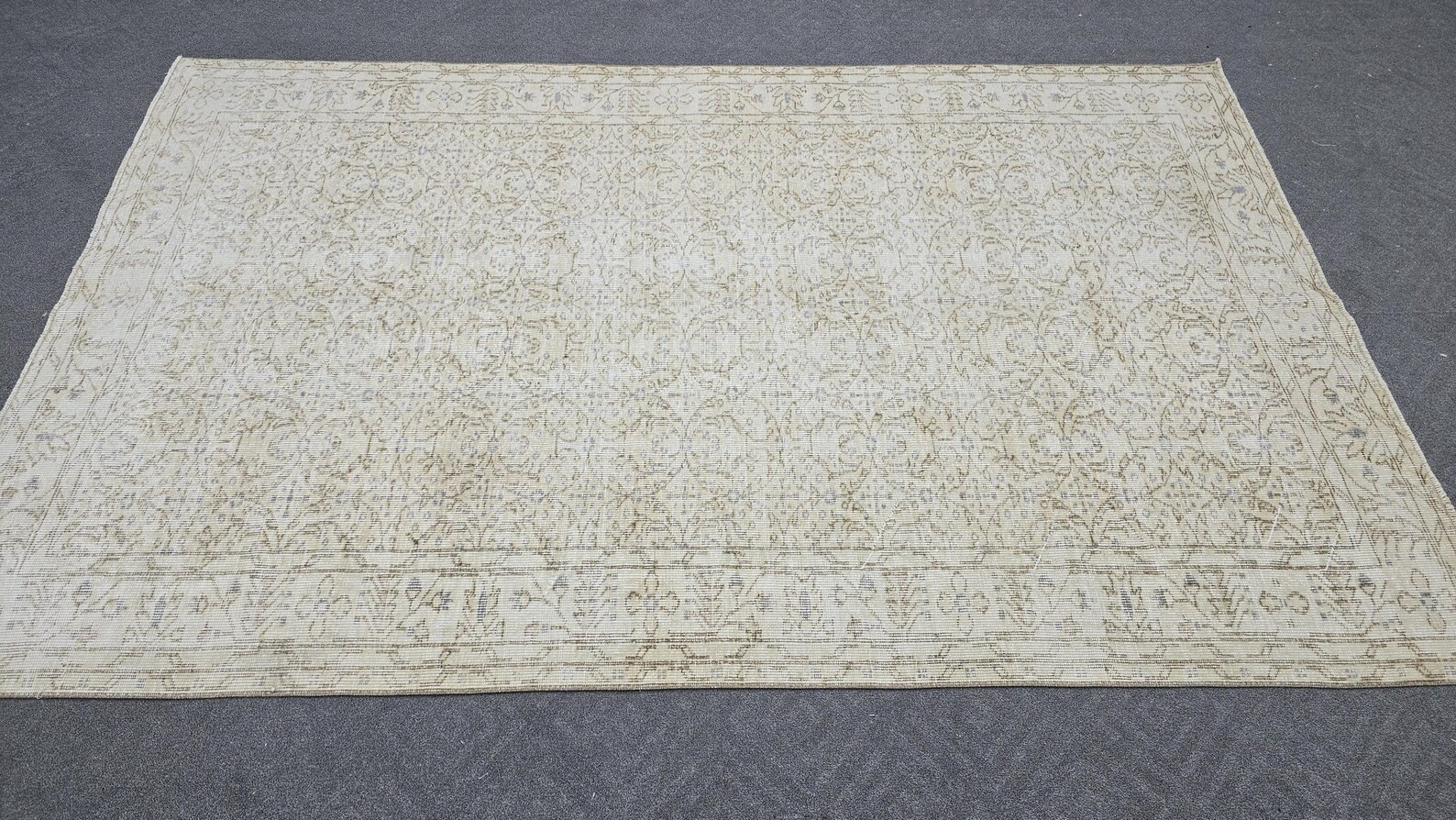 Cream Blue Oushak Wool Rug 5.1×8.4 Vintage Turkish Area Rug Cream Beige Floral