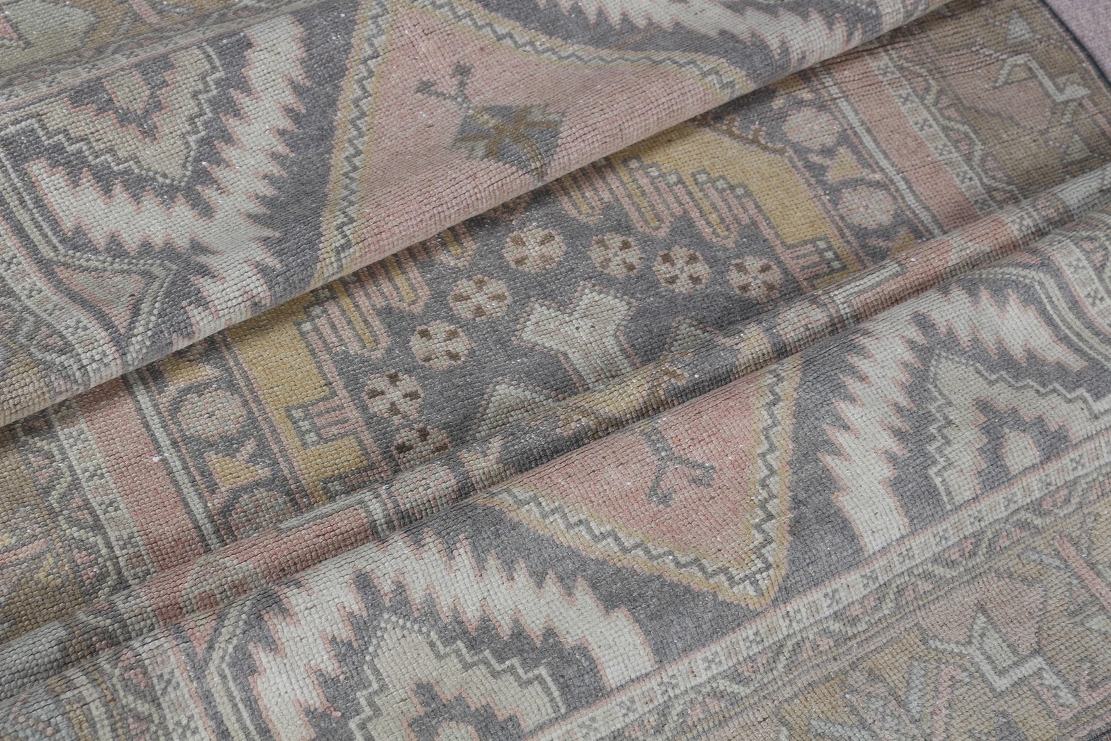 3,7×7,5 ft Turkish Vintage Rug, Area Rug, Gray Floral Rug
