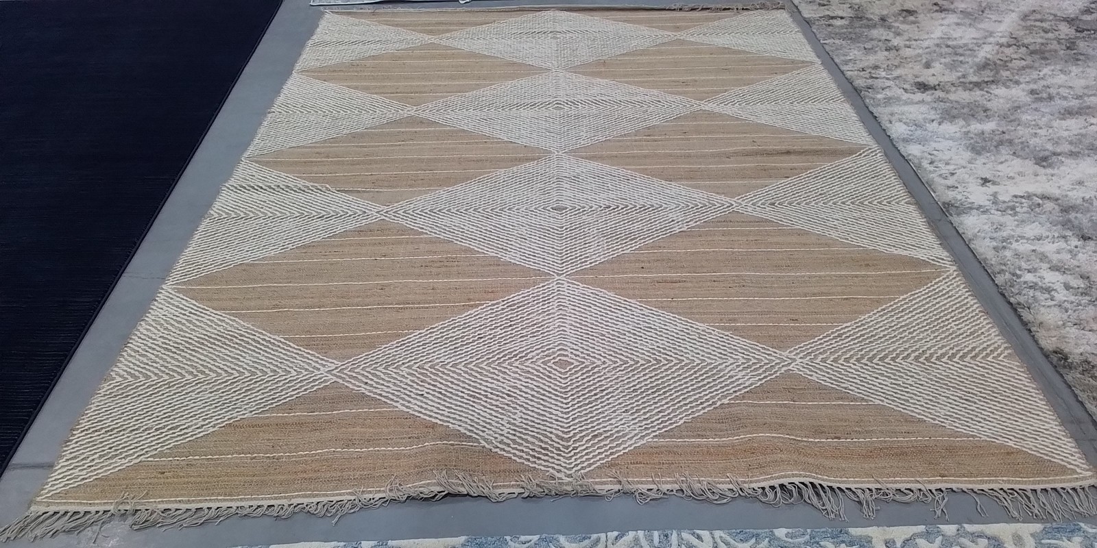 NATURAL 8′-0″ x 10′-0″ Flaw in Rug, Reduced Price 3172810104 KLM452A-8