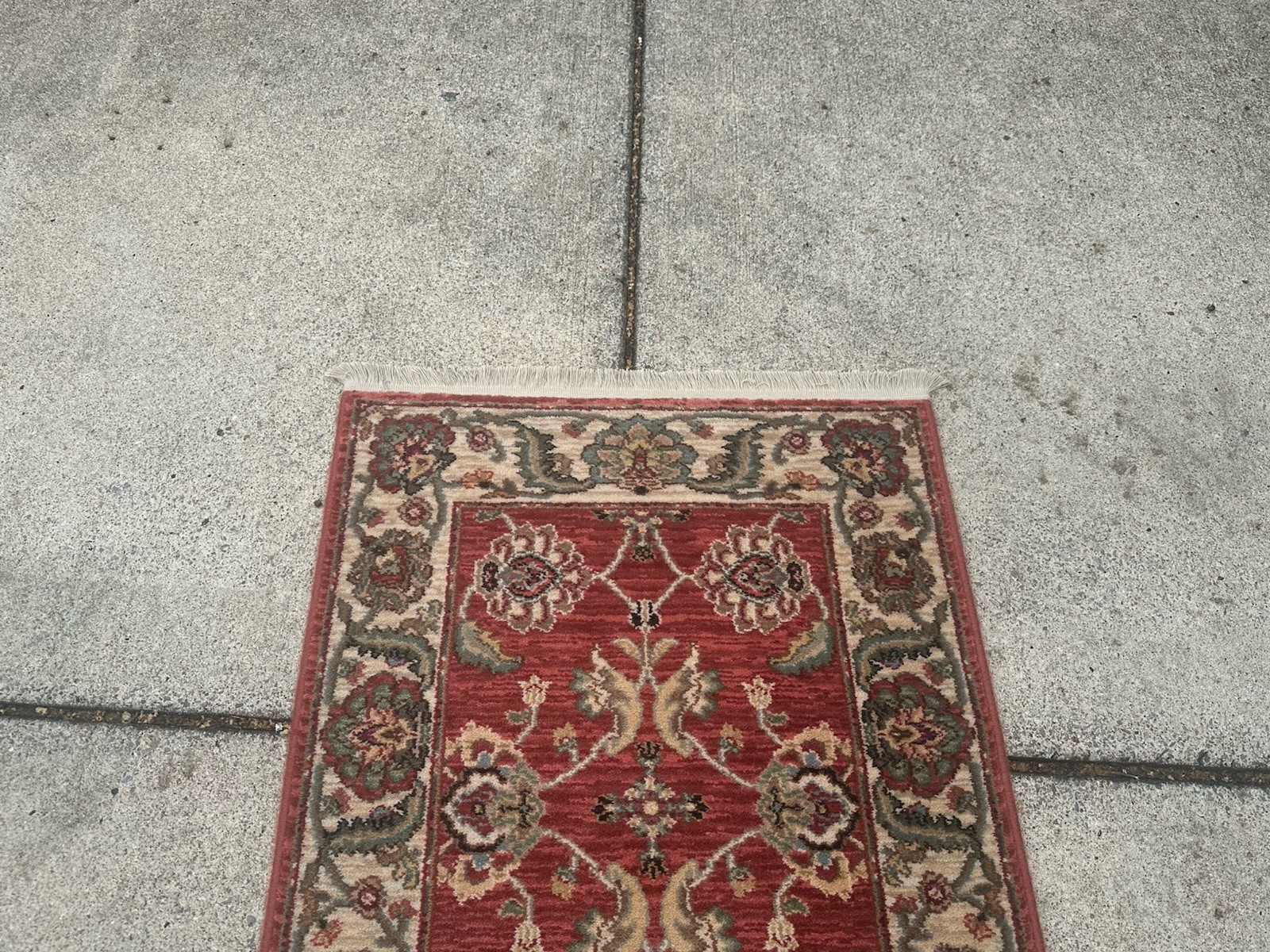 Beautiful Karastan Runner Style Ashara Agra Red Size 2’6”x 8’