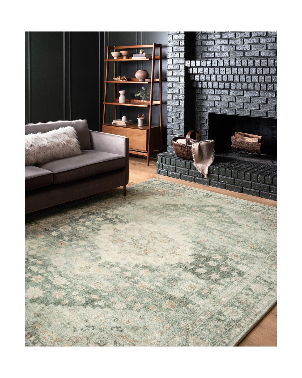 Loloi II Rosette Teal/Ivory 7′-6″ x 9′-6″ Area Rug Teal / Ivory 7′-6″ x 9′-6″