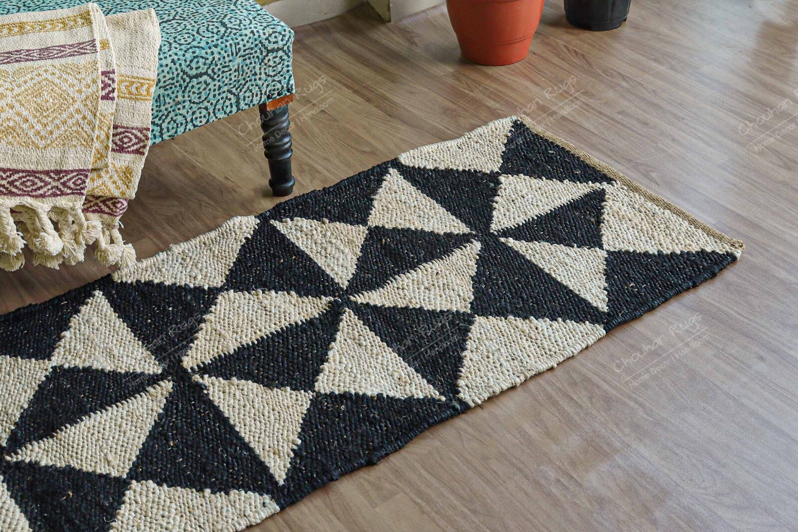 4×6 Ft Thick Durable White and Black Natural Jute Hemp Handmade Tufted Area Rug