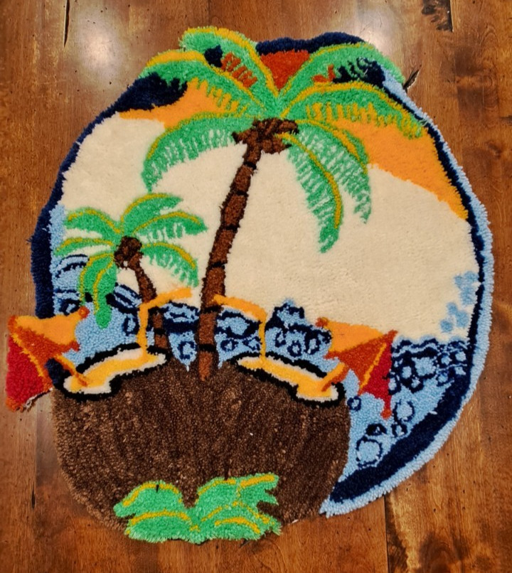 Tropical scene handmade tufted rug 25″x27″ palm tree ocean umbrellas