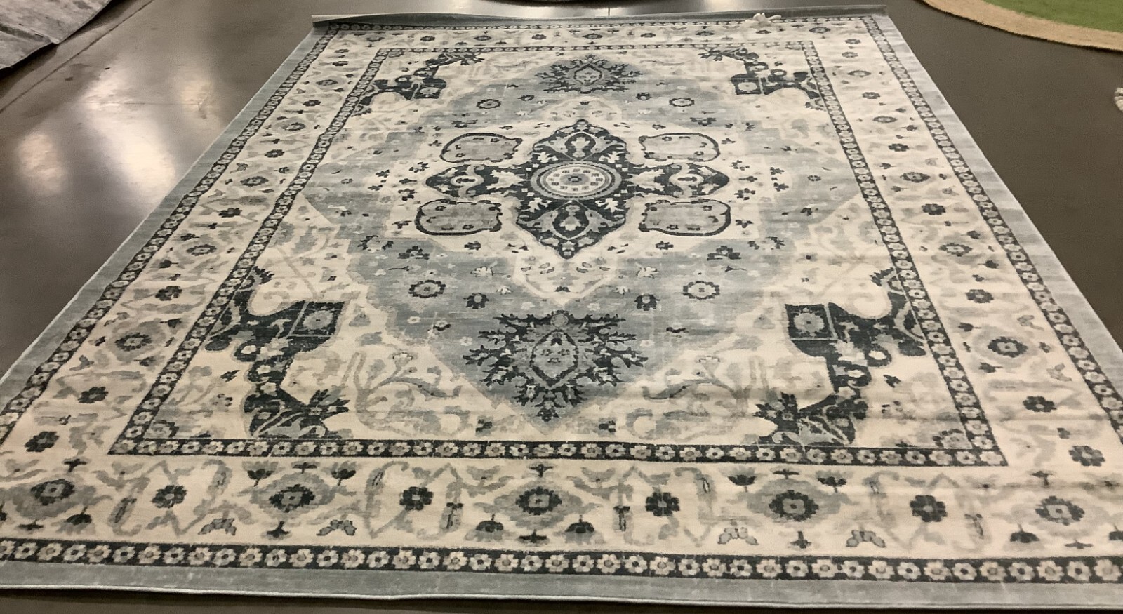 LIGHT BLUE / CREAM 8′-0″ x 10′-0″ Flaw in Rug Reduced Price 1172671216 ISA936M-8