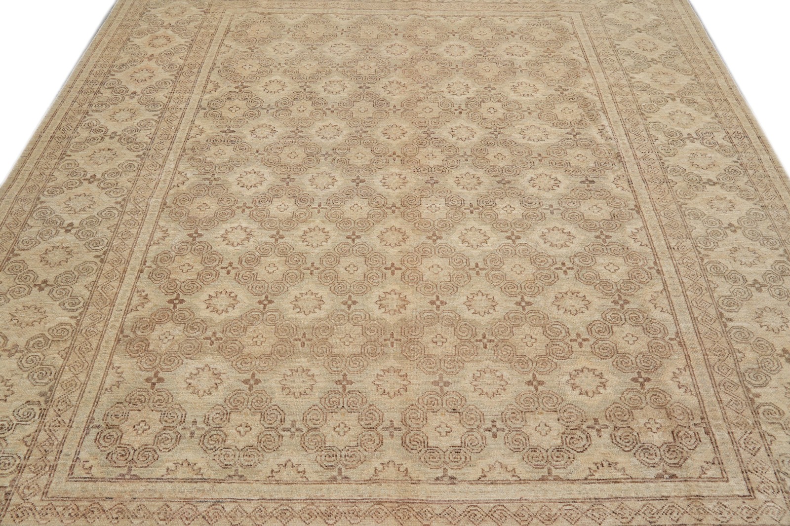 8.1 x 9.5 New Zigler Chobi Peshawar Rug Hand-knotted in Pakistan Neutral #F-4346