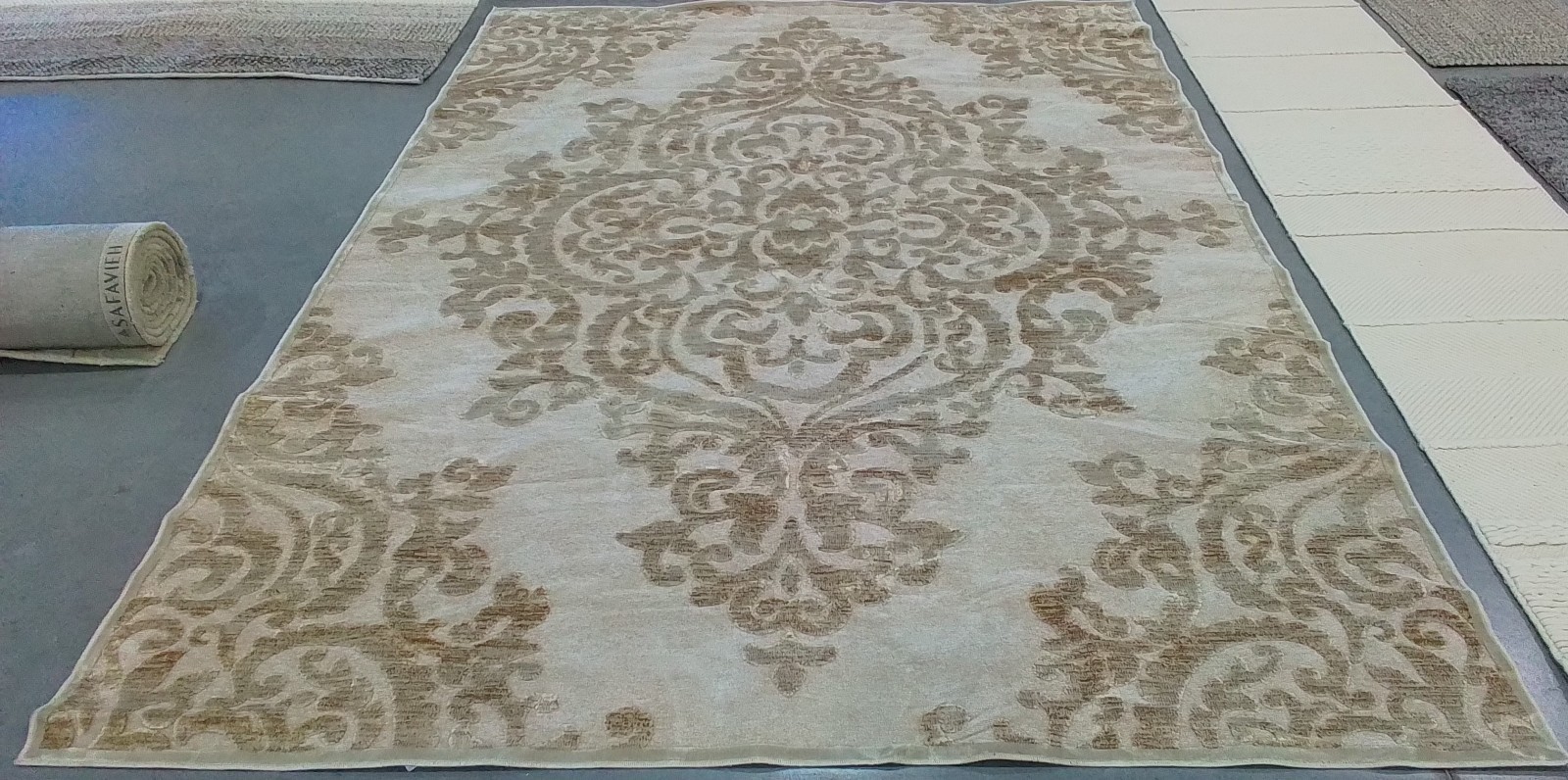 STONE 7′-6″ x 10′-6″ Stained Rug, Reduced Price 1172778368 PAR390-3440-810