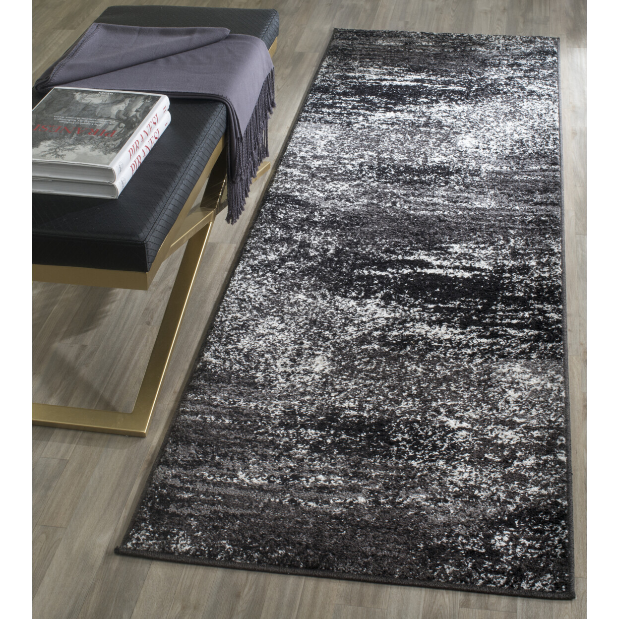 SAFAVIEH Contemporary Modern Abstract Area Rug Silver Black Adirondack