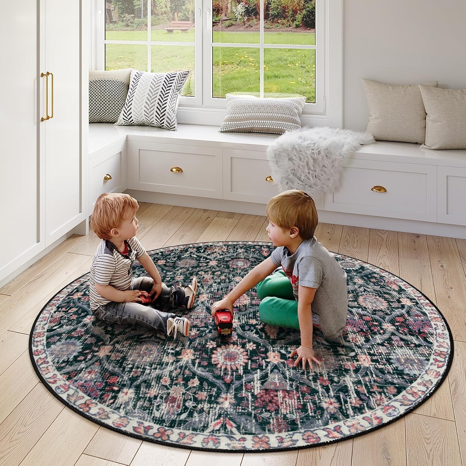 Soft Vintage Moroccan Round Rug – 3ft Washable Carpet for Home Safety & Style