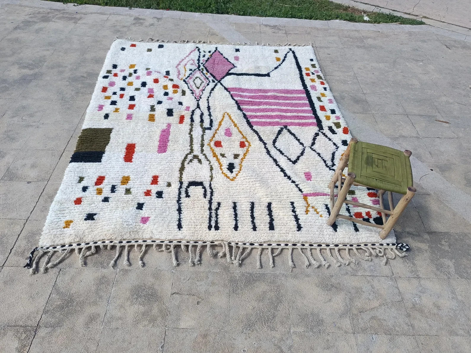 Handmade Moroccan Rug, Berber Woven Design, Moroccan rug, Azilal Rug, Wool Rug.