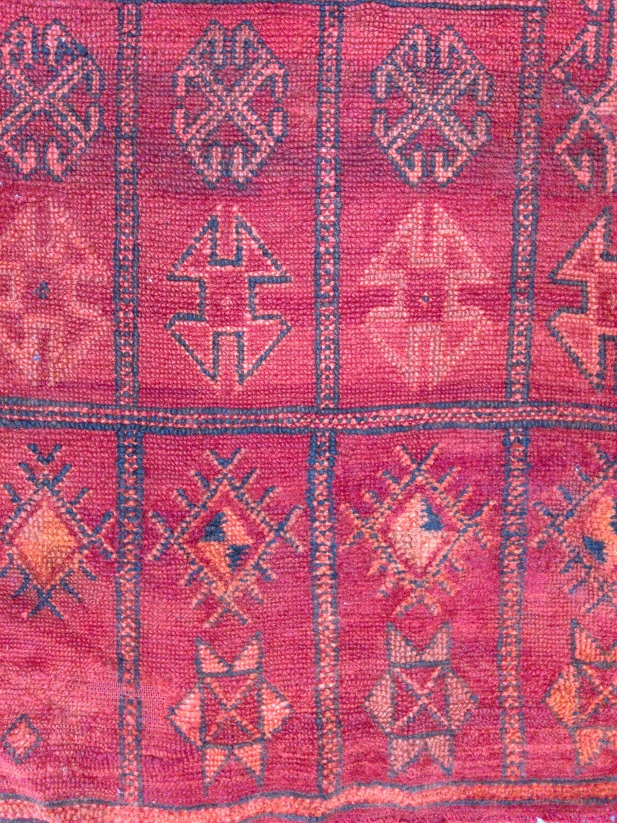 Rare Vintage Handmade Berber Moroccan Organic Wool Rug – 8ft1x6ft2