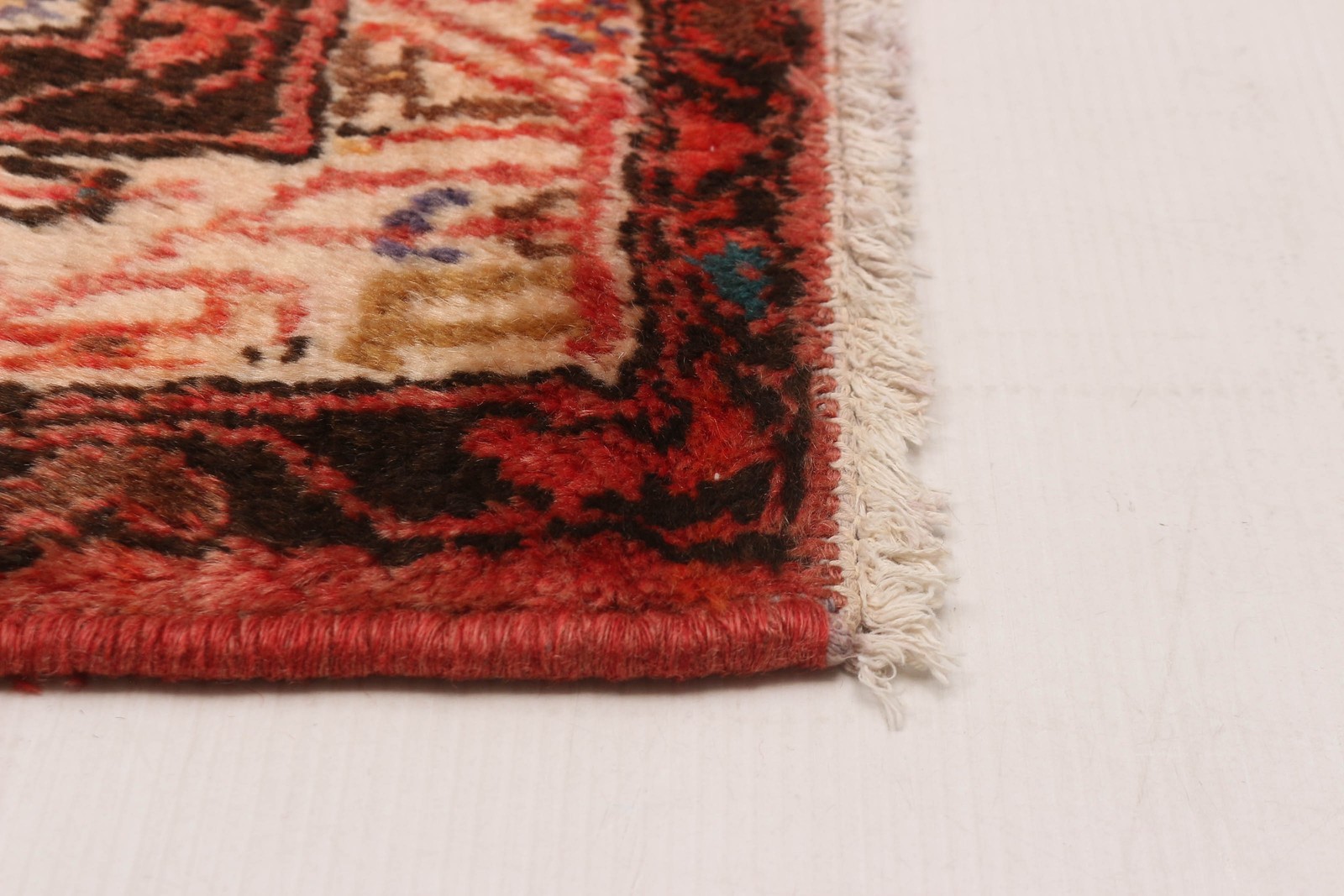Vintage Hand-Knotted Area Rug 4’4″ x 6’8″ Traditional Oriental Wool Carpet