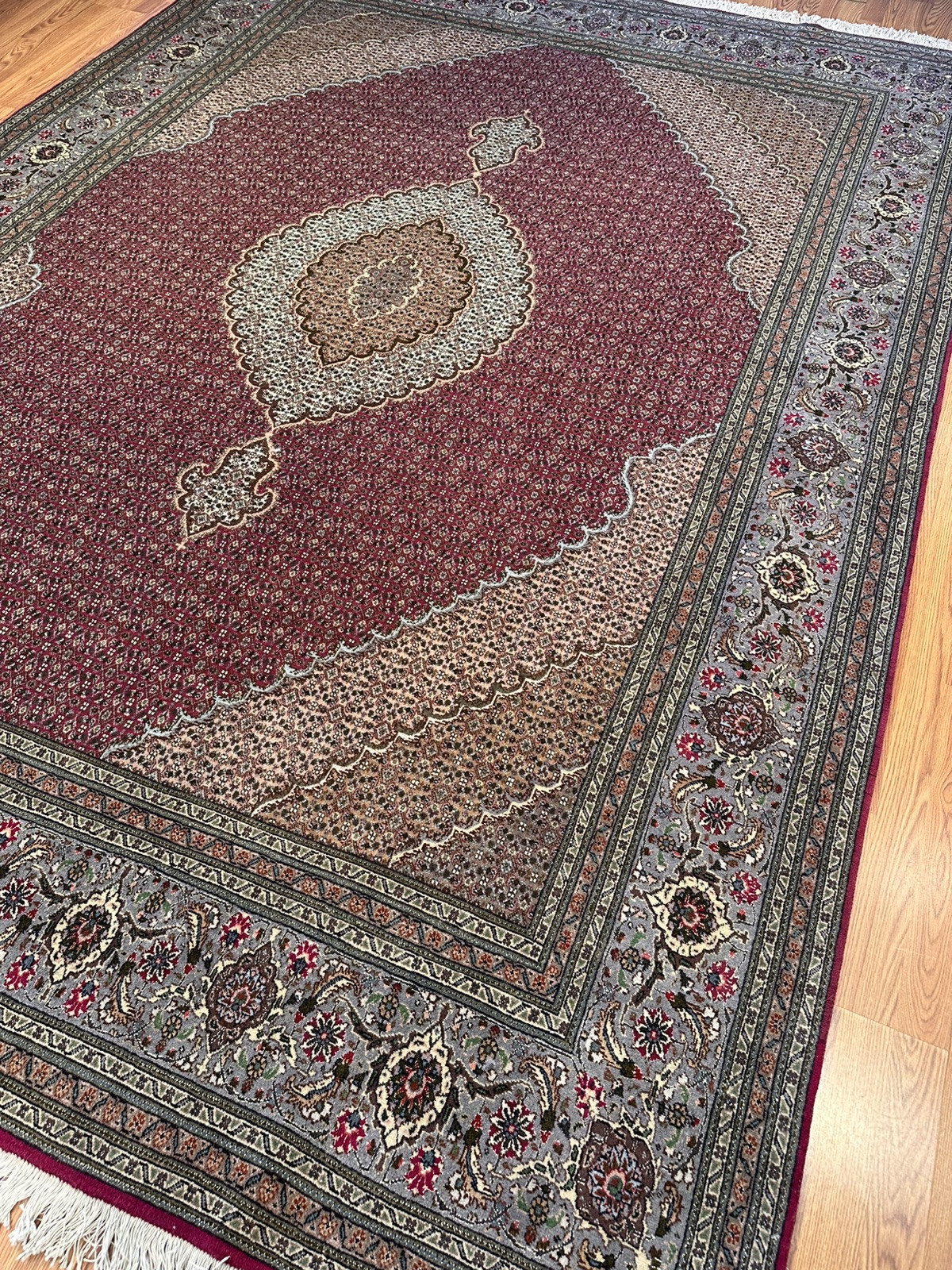 8’1″x11’3″ Hand-Knotted Silk & Wool Tabrize Fish Rug – Carpet