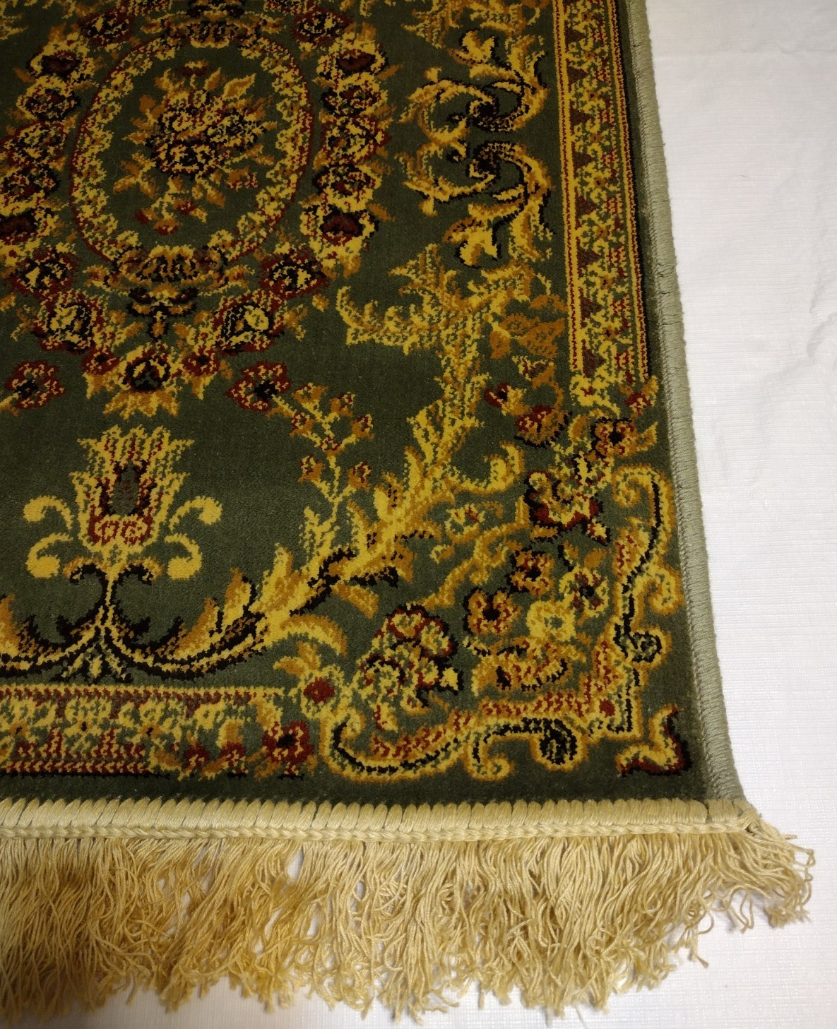 Madras Small Area Belgium 100% Viscose Silk Look 21″x34″ Rug